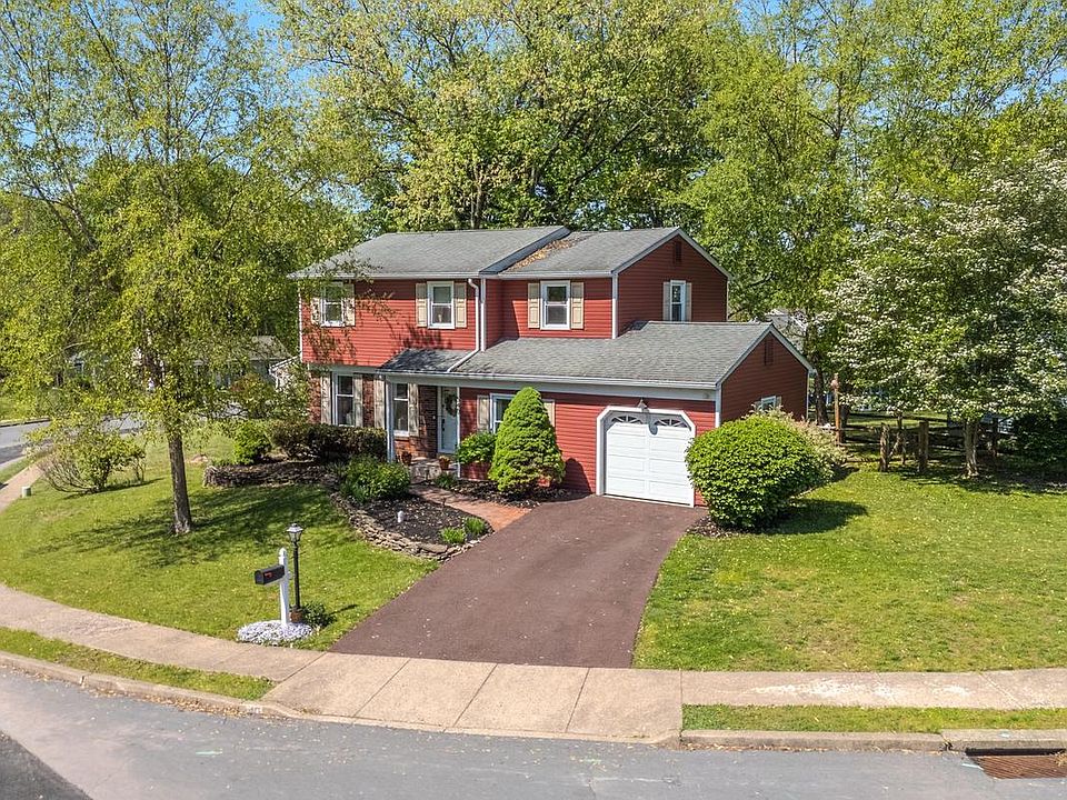 1st image of 540 Pioneer Cir