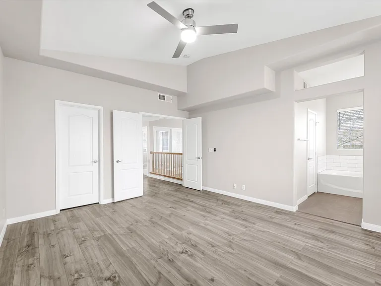 9901 Trailwood Dr #1069 — Photo 13