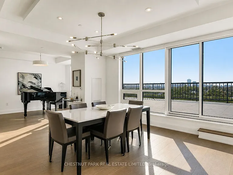 1700 Avenue Rd #Penthouse 706 — Photo 9