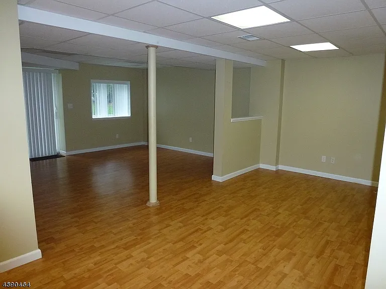 223 Emily Pl — Photo 11