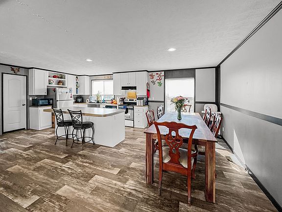 5th image of 303 Mesa Rdg