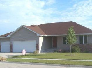 4148 Iowa Ave, Grand Island, NE 68803