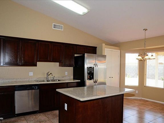 3rd image of 2323 E Longhorn Pl