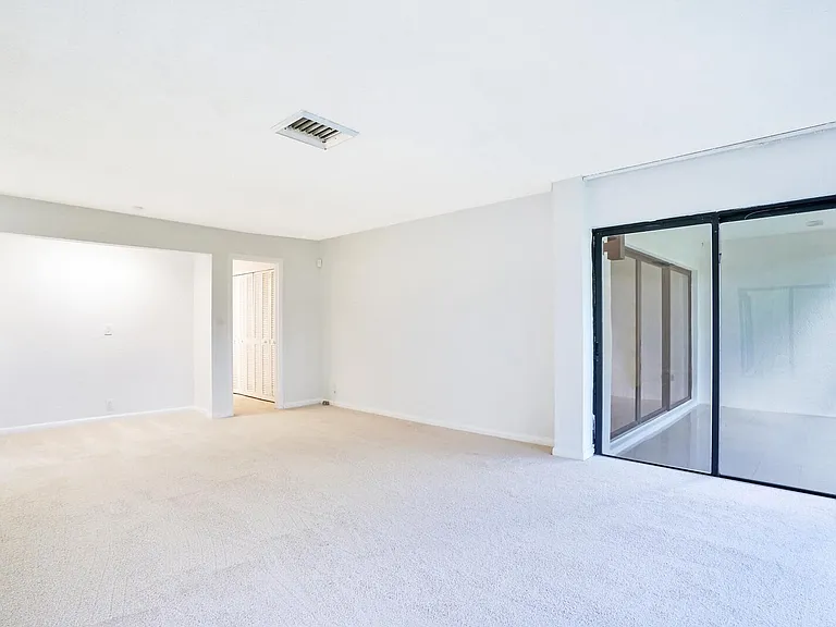 1739 Embassy Dr #202A — Photo 4