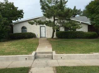 6013 Magnolia Ln, Rowlett, TX 75089