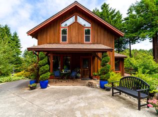 7411 Berta Rd, Eureka, CA 95503