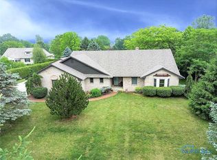 3047 Albon Rd, Maumee, OH 43537