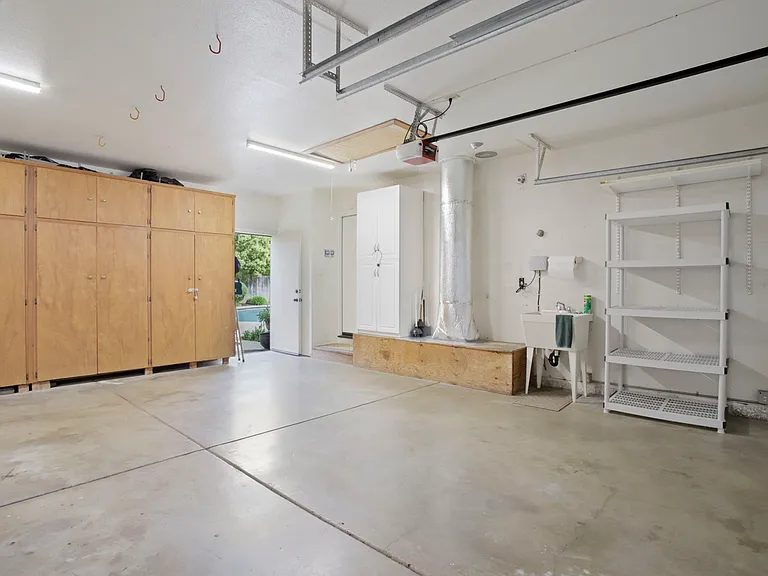 2925 Park Oak Dr — Photo 20