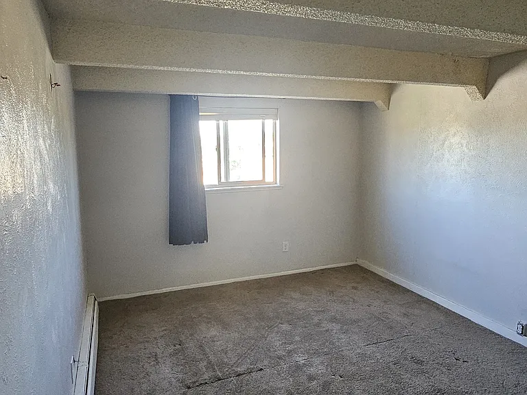 4206 Loomis Ave — Photo 7