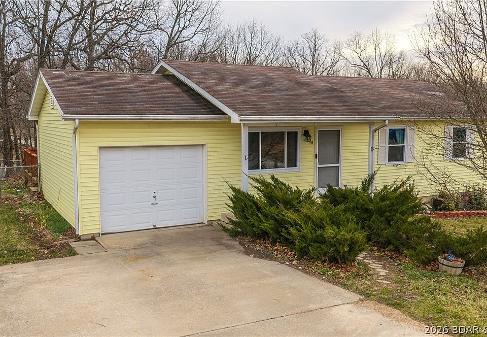 1st image of 144 Christopher Dr