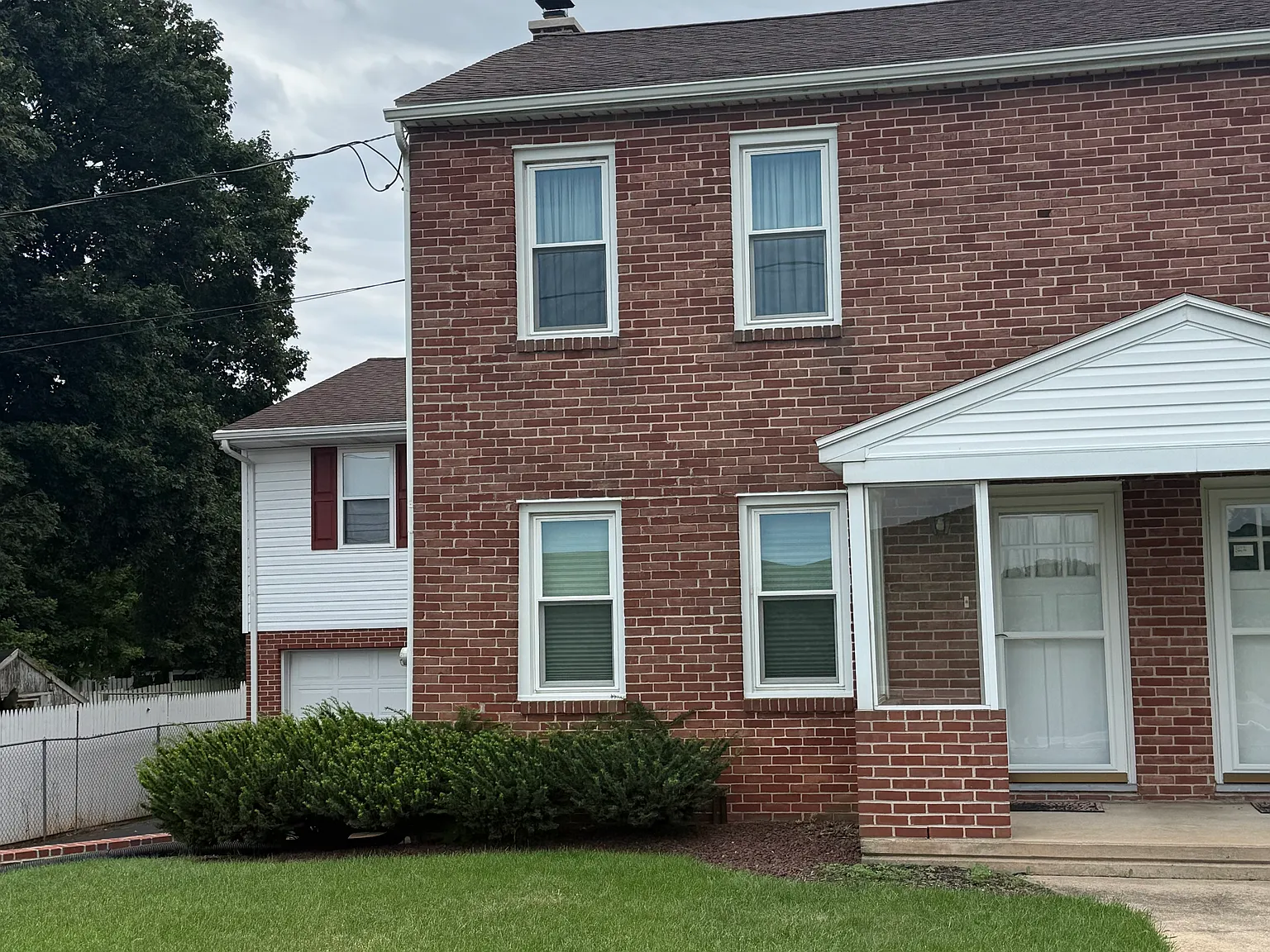 2 bed, 1800 sqft, $1,895 — Photo 1