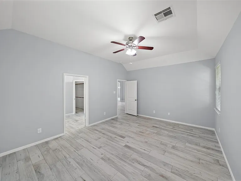 2406 Winter Trail Dr — Photo 20