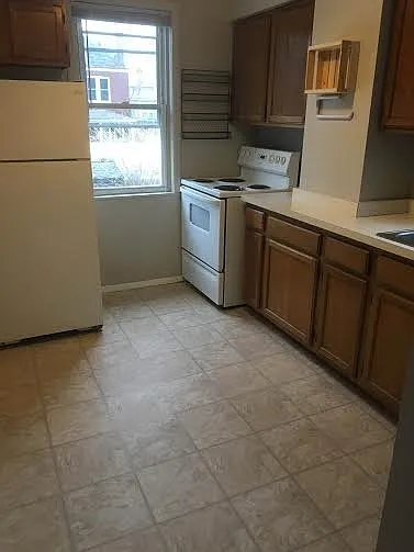 322 Lehigh Ave — Photo 7
