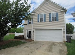 3807 Riverside Ct, Greensboro, NC 27409