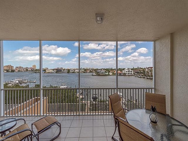 1st image of 410 Flagship Dr APT 402