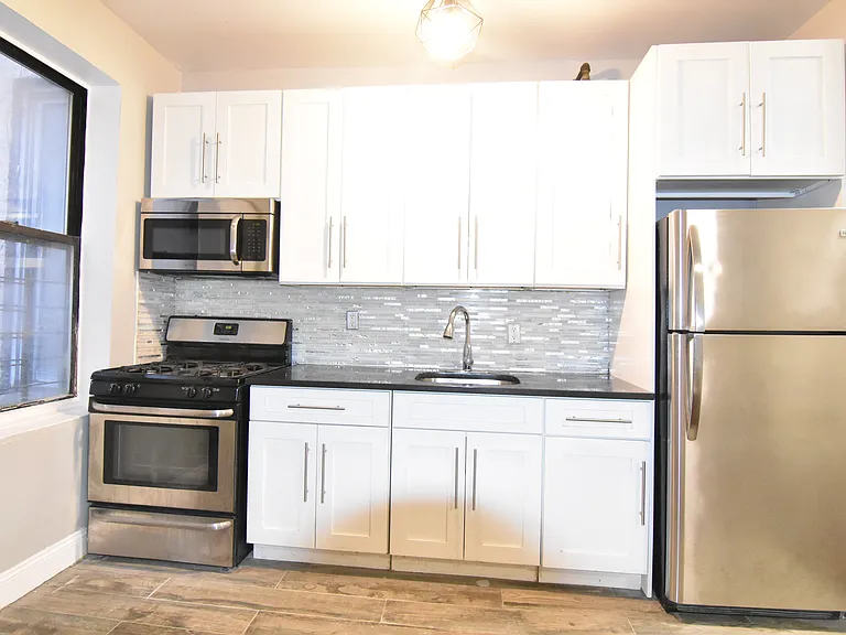480 Concord Ave #3A — Photo 1