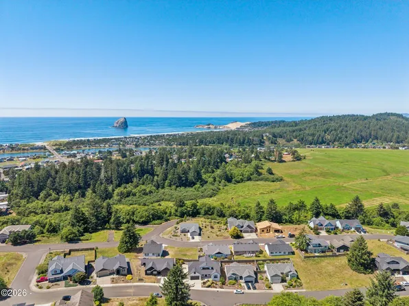 34980 Lahaina Loop Rd, Cloverdale, OR 97112