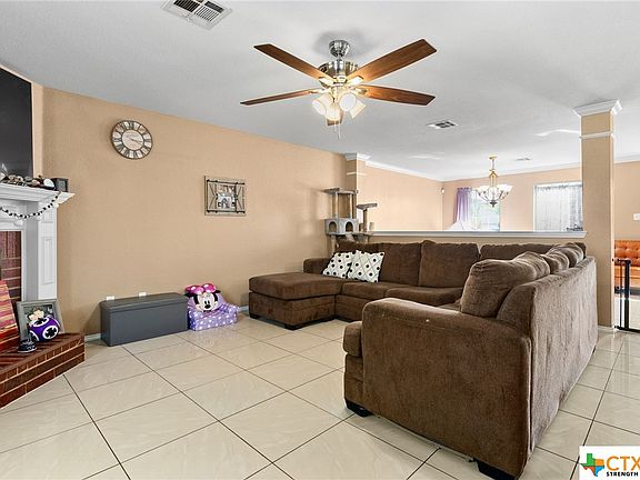 3rd image of 1502 Judy Ln