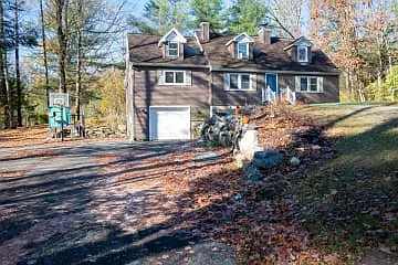 4 bed, 1908 sqft, $3,800 — Photo 1
