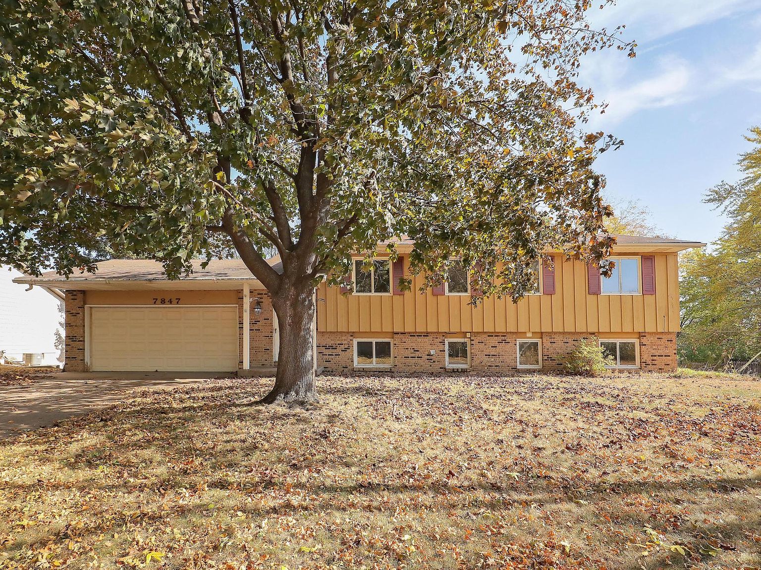 botanical☆ 7847 Pinetop Dr, Saint Louis, MO 63129 | Zillow