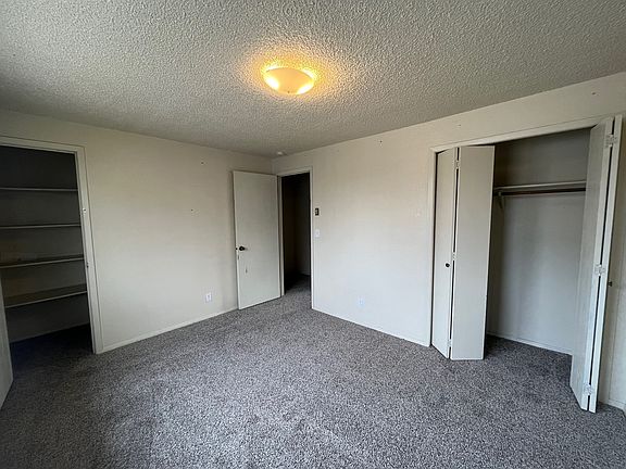 5th image of 203 E Bird Ave APT D