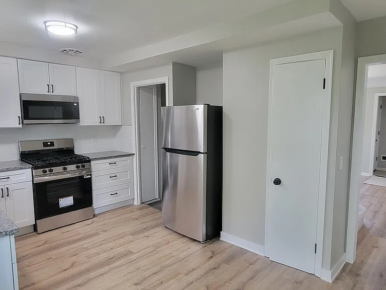 16772 Gerard Ave — Photo 5