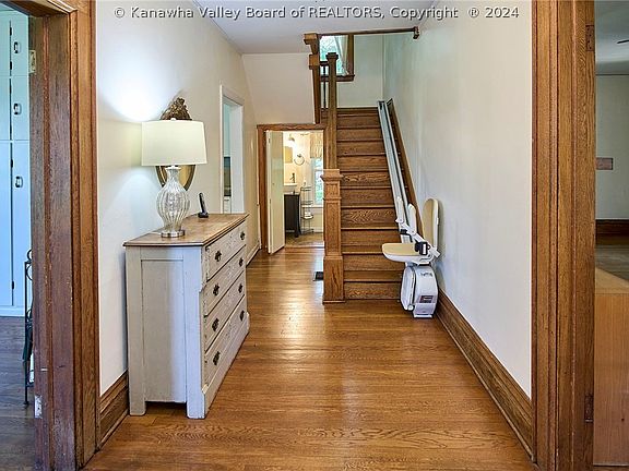 5th image of 234 Bird Ct