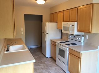 1916 SW Roxbury Ave, Portland, OR 97225