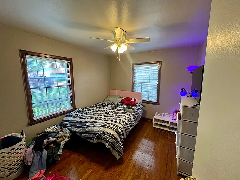 4290 N Wilson Dr — Photo 8