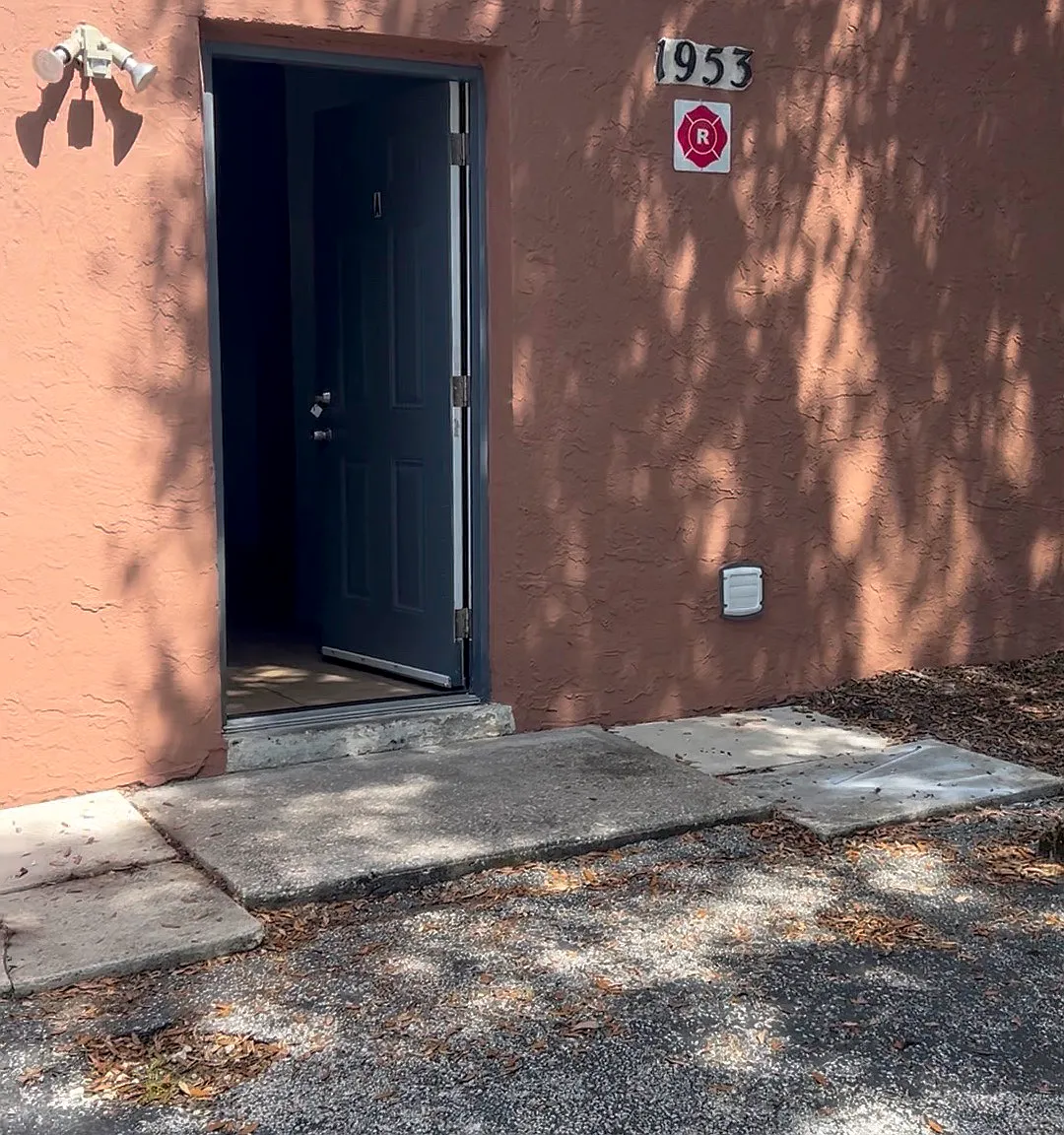 2 bed, 900 sqft, $1,650 — Photo 1