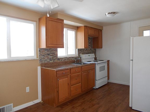 5th image of 1455 Riverview Dr