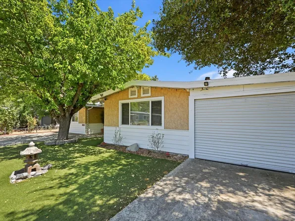 12753 Shoreview Drive, Clearlake Oaks, CA 95423