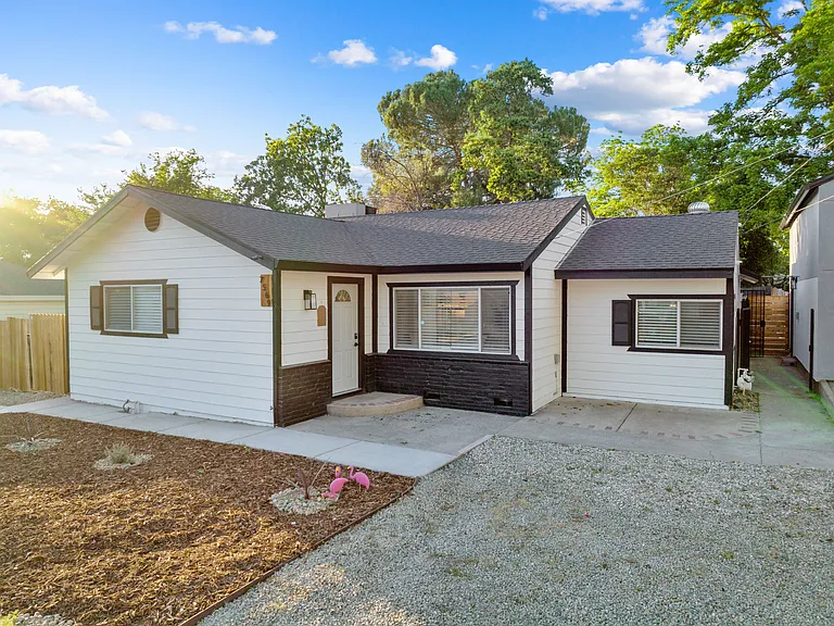 7569 Baird Way #A — Photo 55