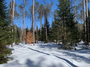 17 Northwoods Trl, Owls Head, NY 12969