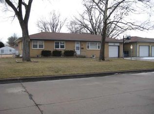 1401 W Lotus St, Wichita, KS 67213