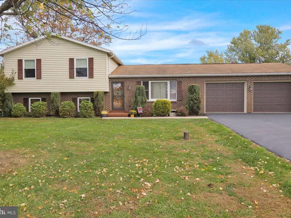 86 Tower Rd, Mohrsville, PA 19541