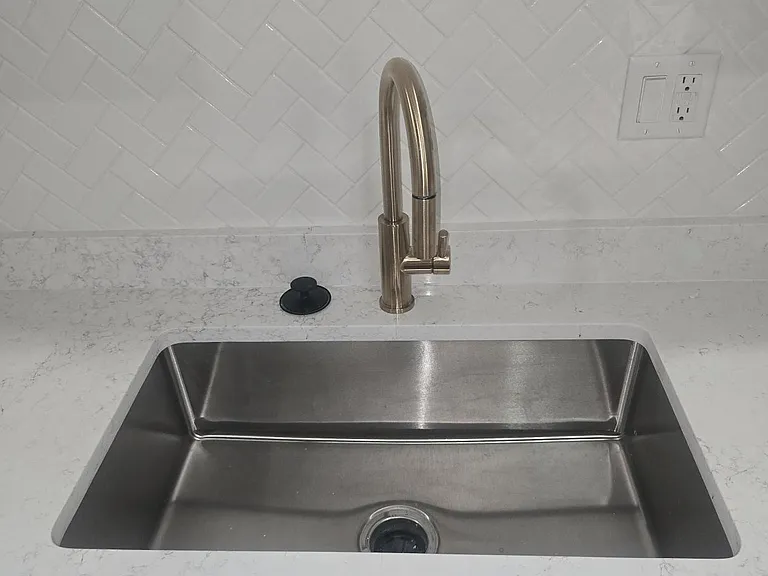 2122 N Pine St #1 — Photo 6