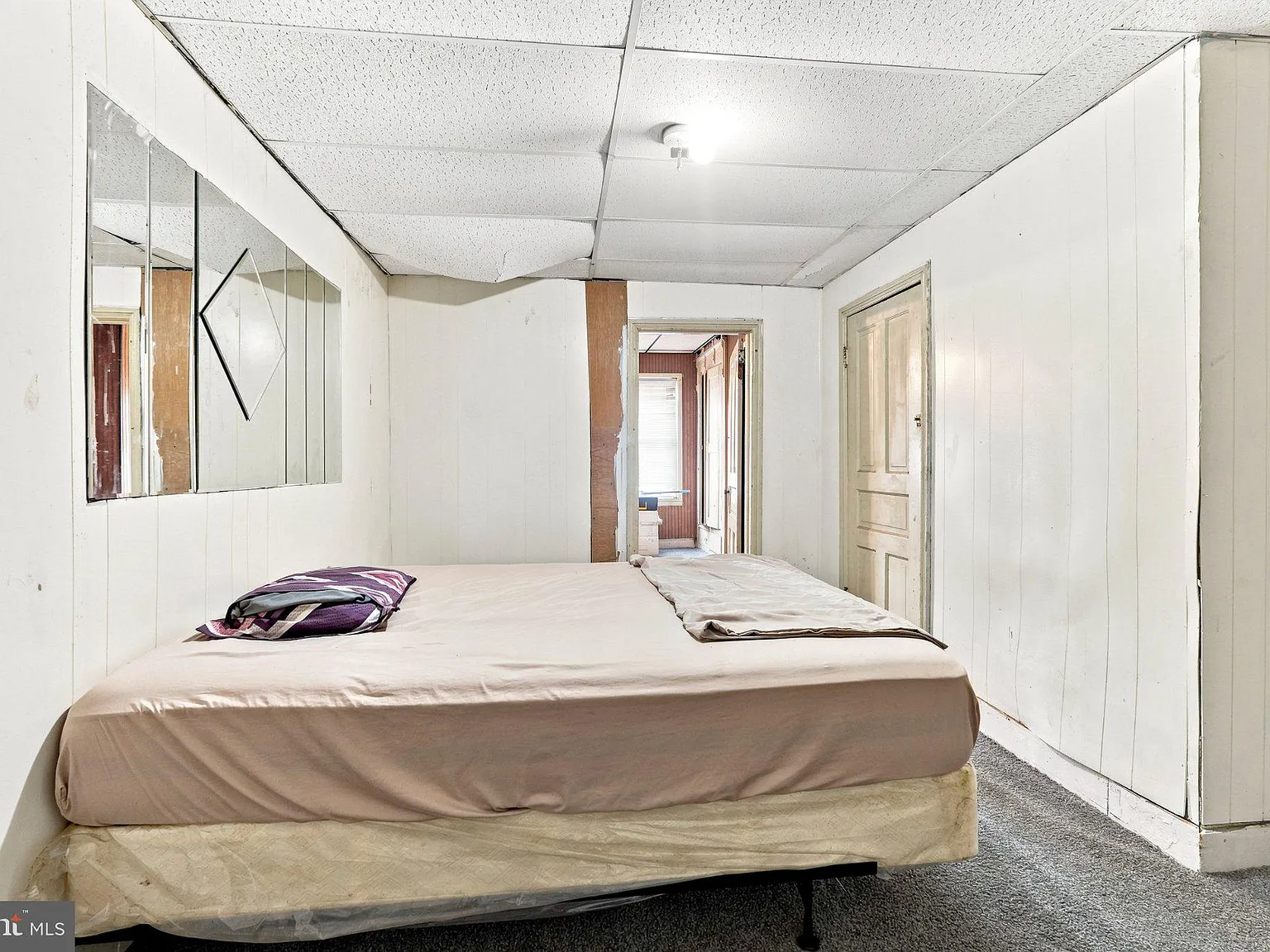 2 bed, 1.5 bath, 2000 sqft, $2,500 — Photo 2