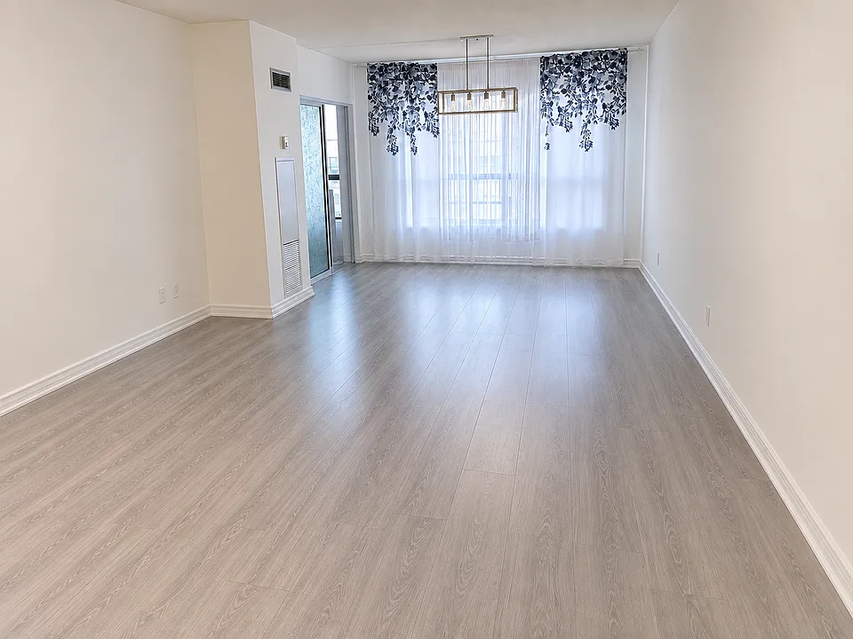 39 Kimbercroft Ct #605