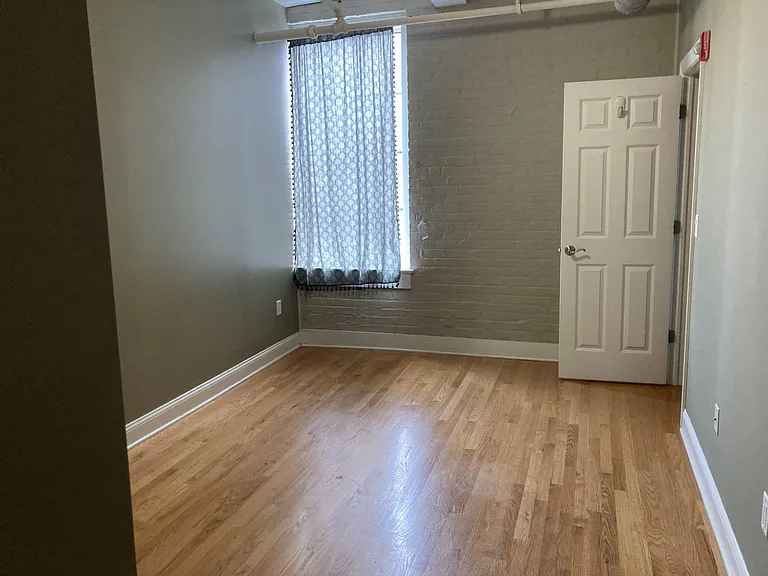 4-6 Sheridan Ave #5C — Photo 2