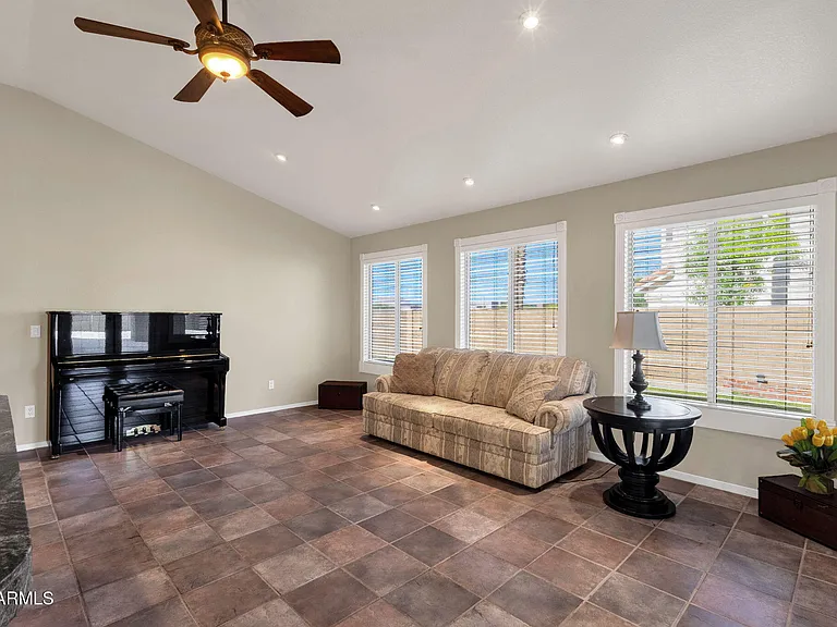 16847 S 29th Way — Photo 13