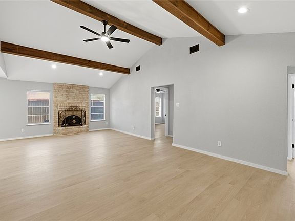 5th image of 2411 Amistad St