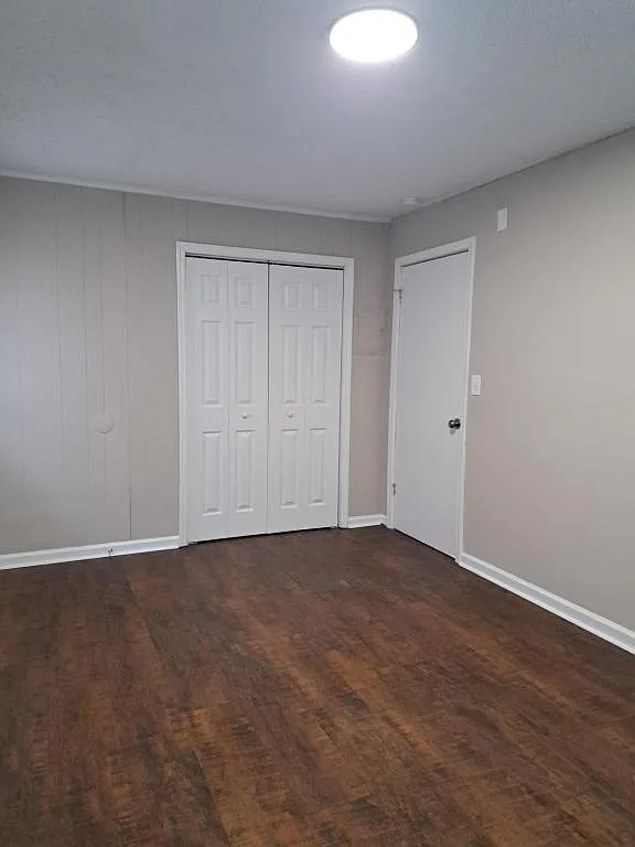 140 Prentice Pl — Photo 2