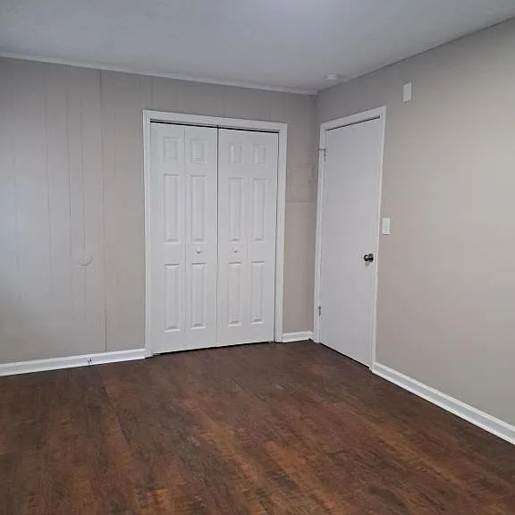 140 Prentice Pl #H — Photo 2