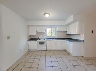 201 39th St #3E, Union City, NJ 07087