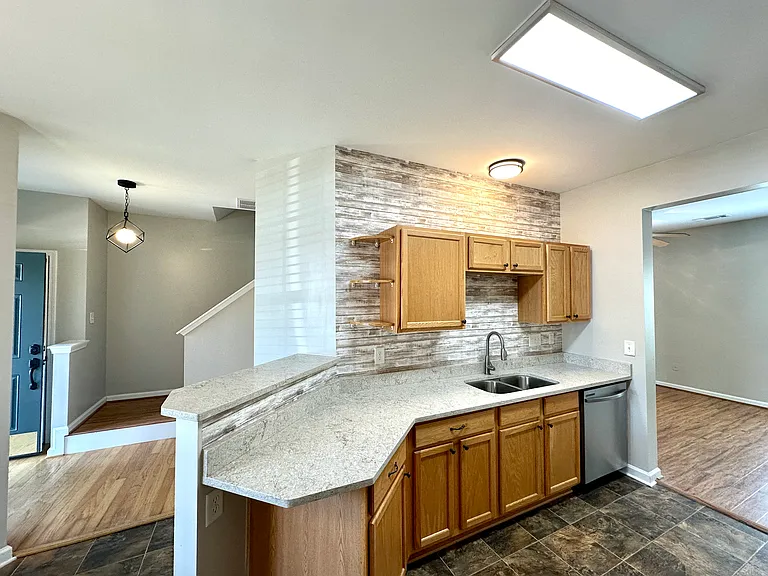 96 Spring Crossing Cir — Photo 10