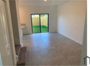 2667 SE 28th Dr, Homestead, FL 33035