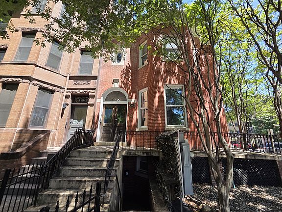2nd image of 1101 P St NW APT B