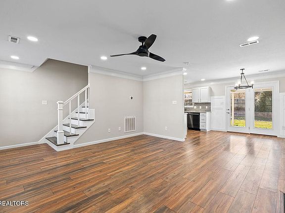 4th image of 8540 Golden Cloud Ln