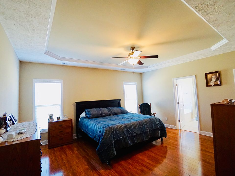 1st image of 3931 Stretton Ave